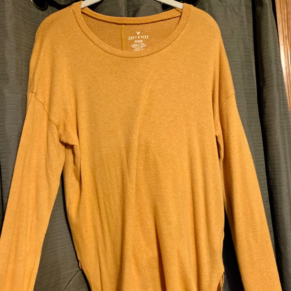 A&E soft sweater